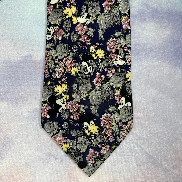 Mickey Mouse Men's Necktie Disney Tie Rack Silk - Picture 2 of 5